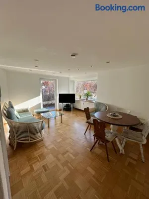 Image of Ammersee Bungalow Verstecktes Juwel in Seenähe