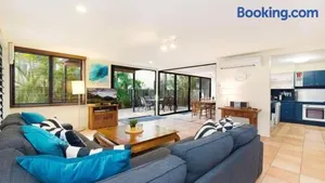 Image of Campbell Street 2 4, Moffat Beach