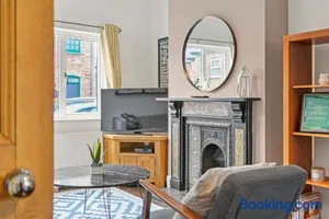 Image of Central House with Pool Table, Free Parking, Super-Fast Wifi and Smart TV with Virgin TV and Netflix by Yoko Property