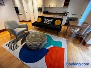 Image of Studio - Tower Hill - City Centre by Prime London Stays N-4