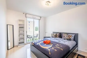 Image of Azur Stay 3 Start Beach 8 min Tram Airport 5m