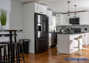 Image of Queen Bed - Boston - RM 2