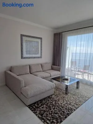 Image of Luxury 2-Bedroom Flat at the Seafront: Unforgettable Stay Near Monaco!