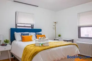 Image of American Dream 10 mins away! Airport 20mins away