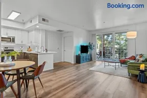 Image of Spacious 2BDR in Marina Del Rey