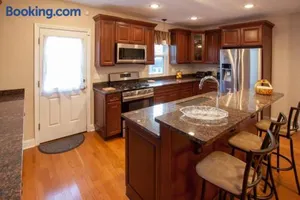 Image of Stunning City Living Open Floor Plan