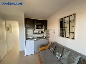Image of Appartement lumineux à 100m des Thermes avec balcon et Wi-Fi - FR-1-541-143