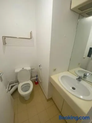 Image of Cozy 4 Bedroom Apartment, River Seine View, Parking, La Défense
