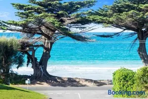 Image of 150 Steps FREE WI-FI