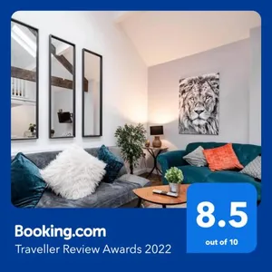 Image of Apartment 2 Broadhurst Court sleeps 6, minutes from town centre & trains