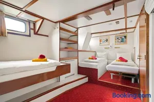 Image of hotelboat Sarah Groningen