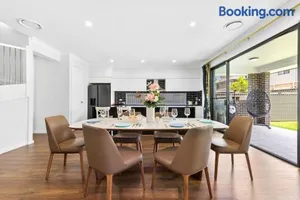 Image of Rouse Hill Fancy 5bedrooms House