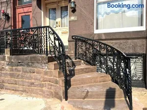 Image of Alina & Fanny - Philadelphia S Broad St