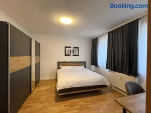 Image of Bequemes Zimmer in moderner Unterkunft My Pension Duisburg