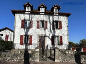 Image of Studio lumineux à Cambo-les-Bains, proche thermes, coin nuit, kitchenette, internet, animaux acceptés - FR-1-495-10