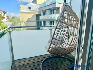 Image of 145 m2 4-Bedroom Apartment with Balcony & Free Parking