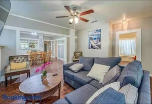 Image of 2 King Beds! Fantastic Stylish Bungalow home!