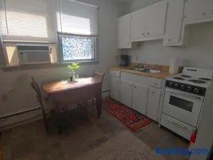Image of Va Beach Zen tree house style studio F