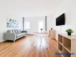 Image of RAJ Living - 2 Room Apartments - Terrace - 25 Min to Messe DUS