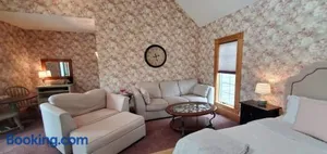 Image of Victorian Suite by Amish Country Lodging