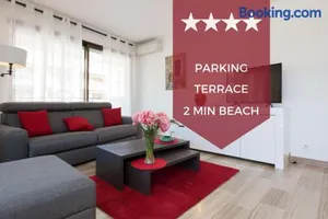 Image of 3-Room Apartment with Terrace in Palm Beach