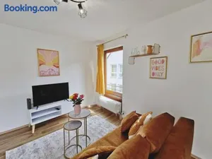 Image of TiCasa HARMONY - Zentral-Uni-Bahnhof-Balkon-Unique-SmartTV