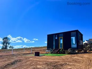 Image of Gunyah by Tiny Away