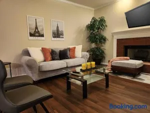 Image of 2,298Sqft-King Bed-BBQ-Gbps-W/D