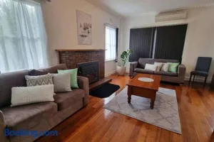 Image of 3 bedroom Art Deco home with modern features