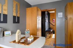 Image of Elegant House 2 min from BSU/Hospital/Downtown