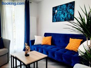 Image of Le Contemporain
