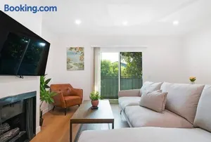 Image of 2BR Plus Bonus Room and Pool Access Near Universal Studios