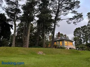 Image of Carramar House, in the Amphitheatre of Nature