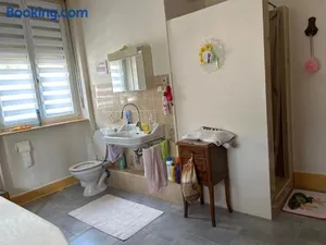 Image of Chambre Arnica lit 140 wifi sdb partagée