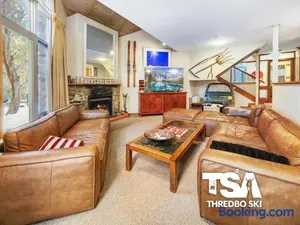 Image of Woodridge 12