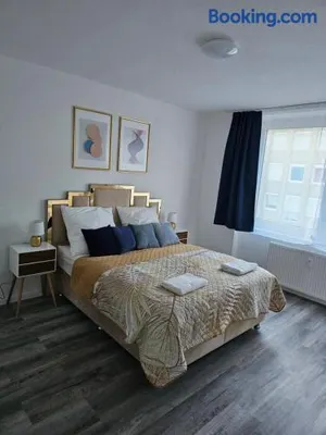 Image of Chris Home - Mönchengladbach Minto