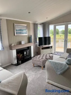 Image of Edmonton Lodge