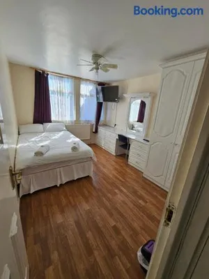 Image of Silver rooms