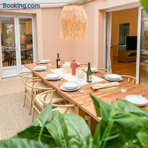 Image of Grande maison chaleureuse à Bouliac