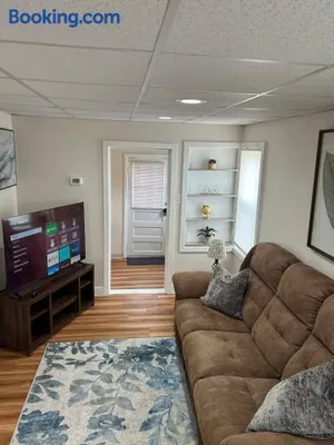 Image of The Cozy Back Bungalow