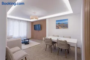 Image of Palais Carthage - 10 mn à pied du palais, Centre, Balcon