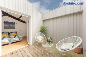 Image of Aux portes de Bordeaux Le Patio Samba MindUrGuest