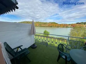 Image of appartement au calme face au lac