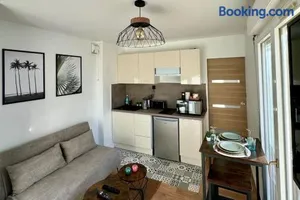 Image of New appart avec balcon à Evry - Proche Paris - RER 5 min - Wifi