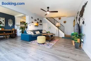 Image of Cali Condo+BBQ+MemoryFoamBeds+12min to Beach