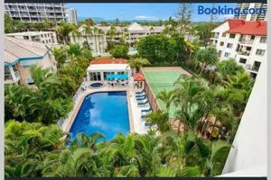 Image of Surfers/Broadbeach Pool View. Free Parking & WIFI