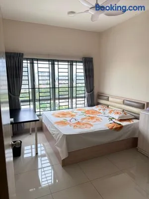 Image of OUG Parklane Block A1