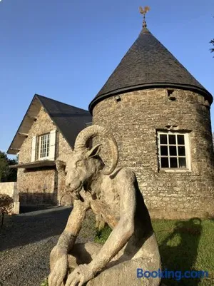Image of LE MONTESSER