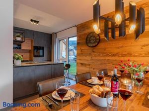 Image of Mountain Chalet Aquarius 5A