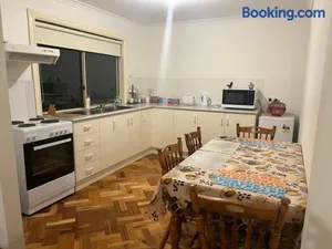 Image of Cairnlea Anna's Unit